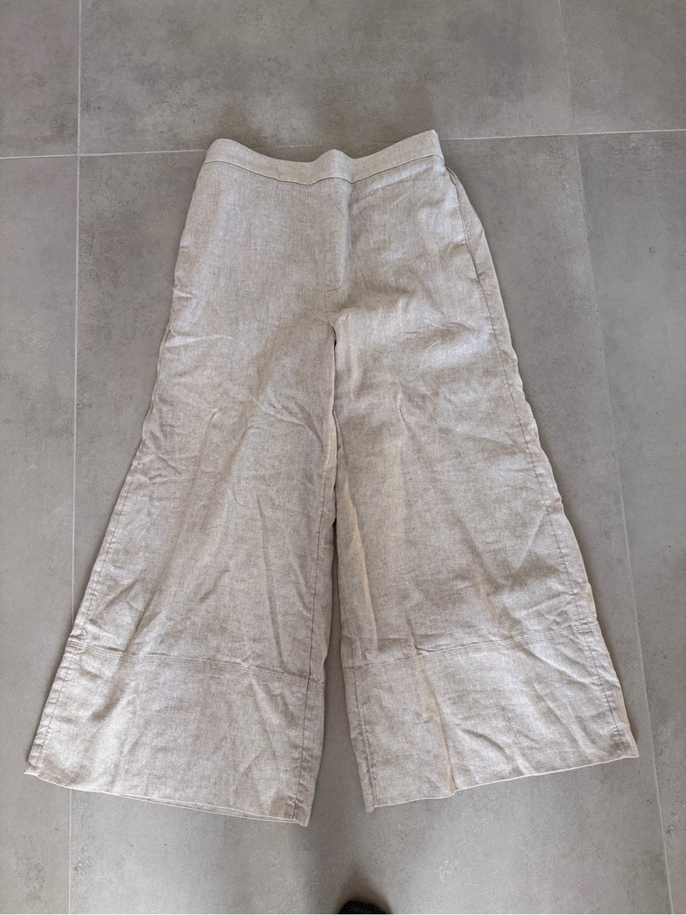 Oatmeal linen blend wide-leg cropped pants by Banana Republic